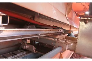 Floating moving end